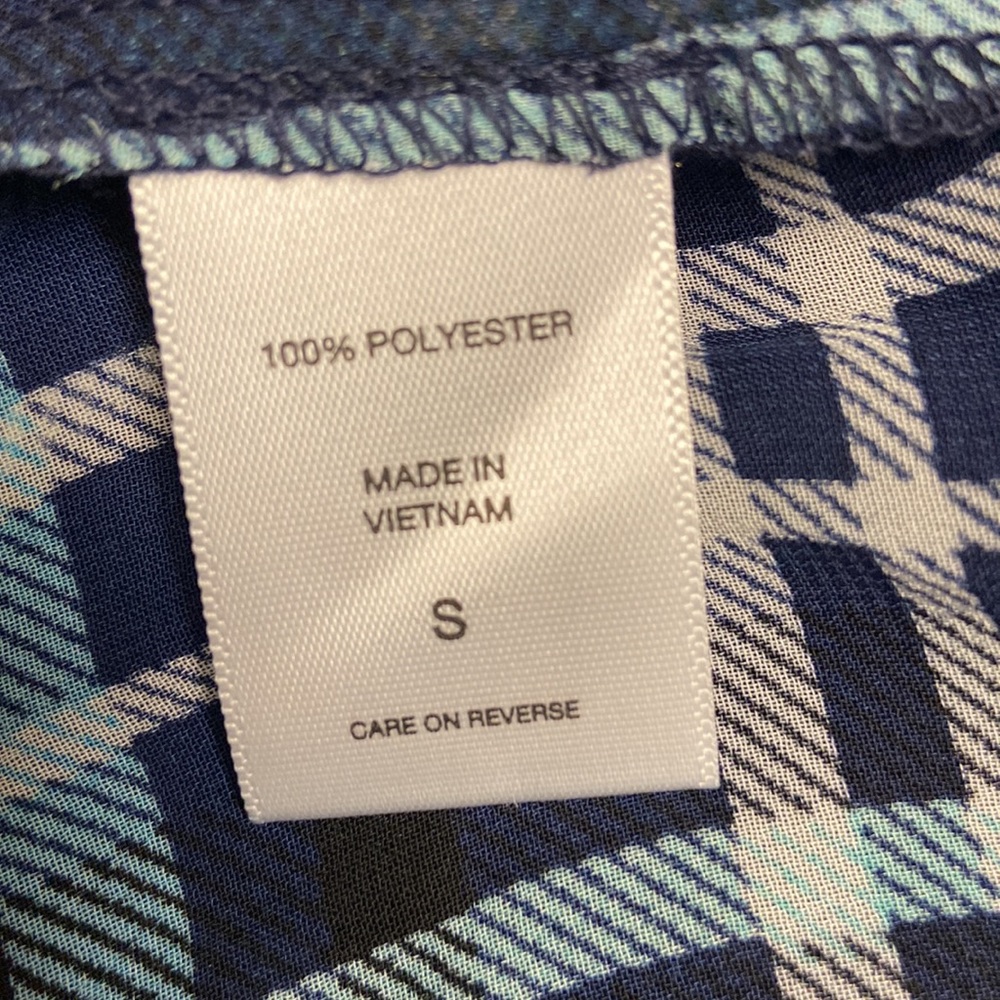 New York & Company - Plaid V-Neck Blouse with Sheer Bow Accent (NWT) - Picture 4 of 5